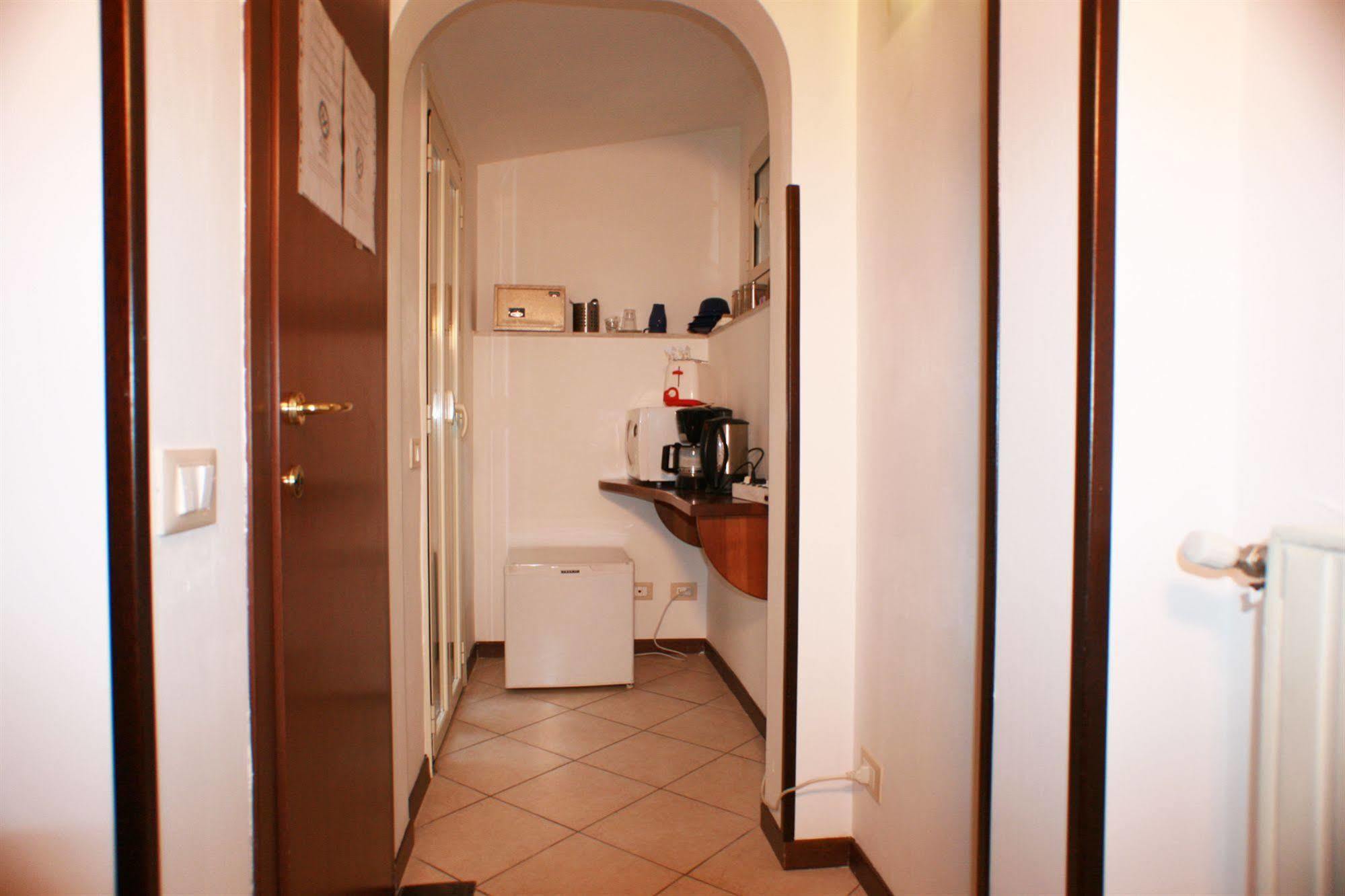 Macao Rooms Рим Екстер'єр фото